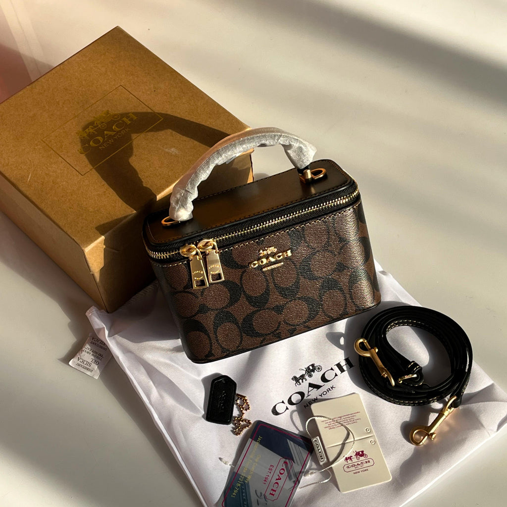 COACH Cosmetic Case Bag