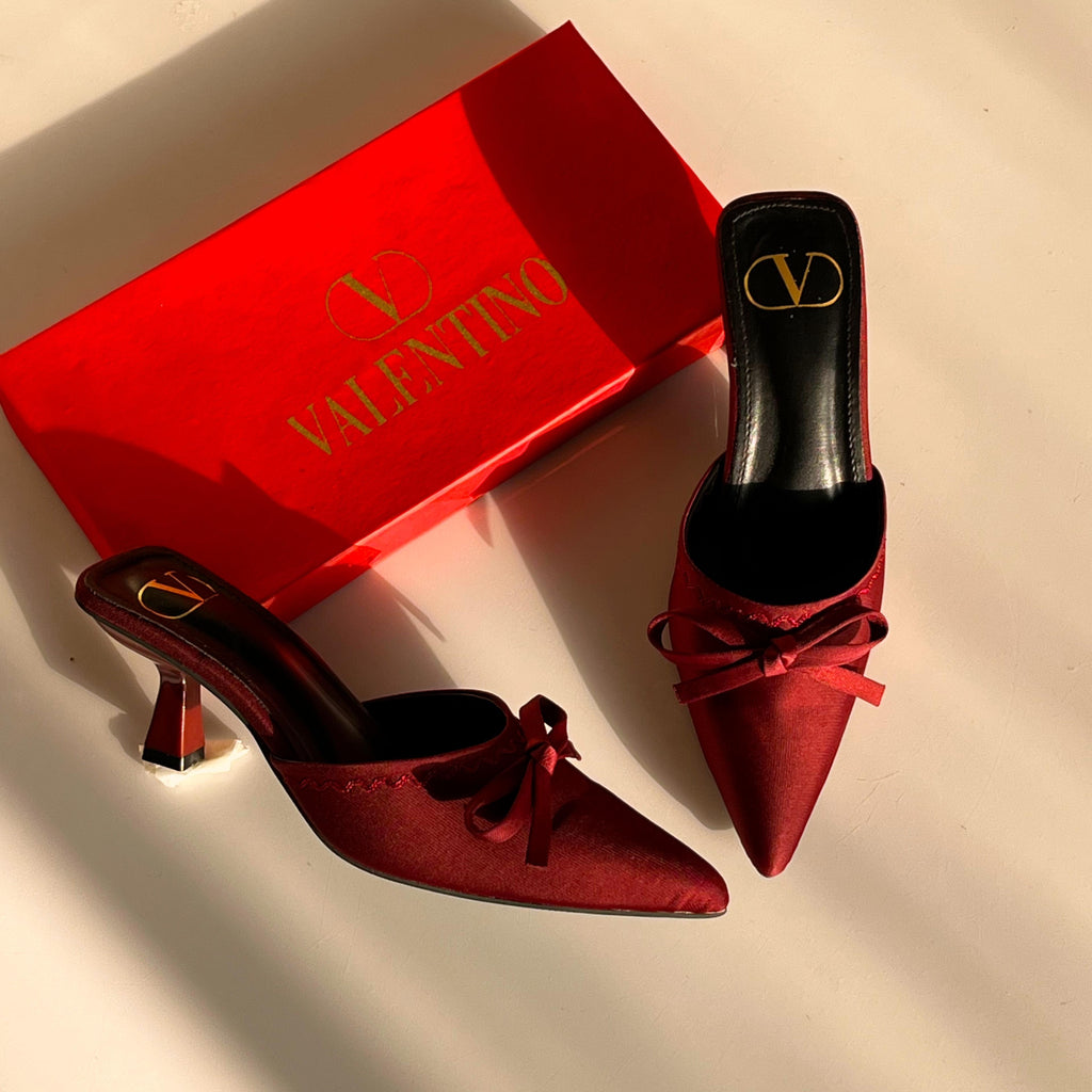 Tie Heel